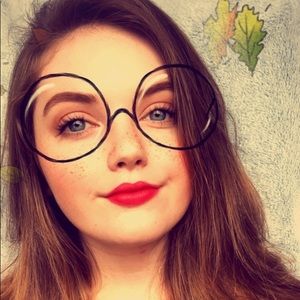 Meet your Posher, Mikayla